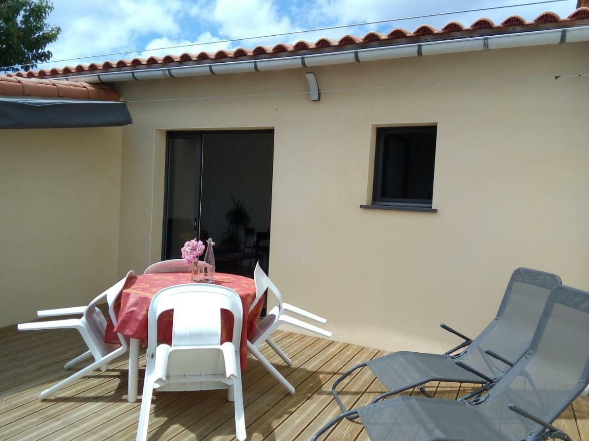 Au Refuge Des Farfas Apartman Saint-Paul-en-Pareds Kültér fotó