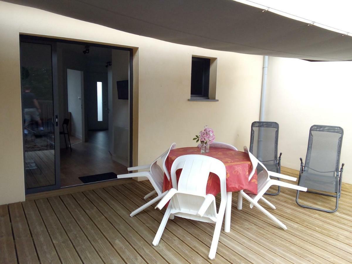 Au Refuge Des Farfas Apartman Saint-Paul-en-Pareds Kültér fotó