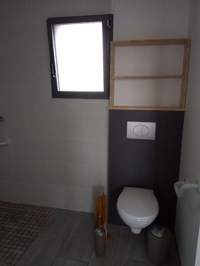 Au Refuge Des Farfas Apartman Saint-Paul-en-Pareds Kültér fotó